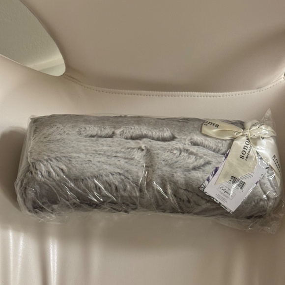 Sonoma Lavender Spa Bolster Roll Platinum Angora Grey Gray Silver Heatable NEW - Picture 8 of 16